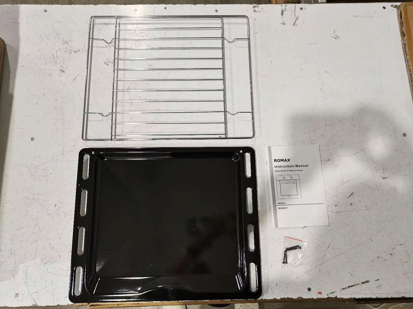 Built-In 60L Single Oven with Triple Glass Door Electric Stainless Steel Convection Enamel Liner Home Baking Energy Efficient